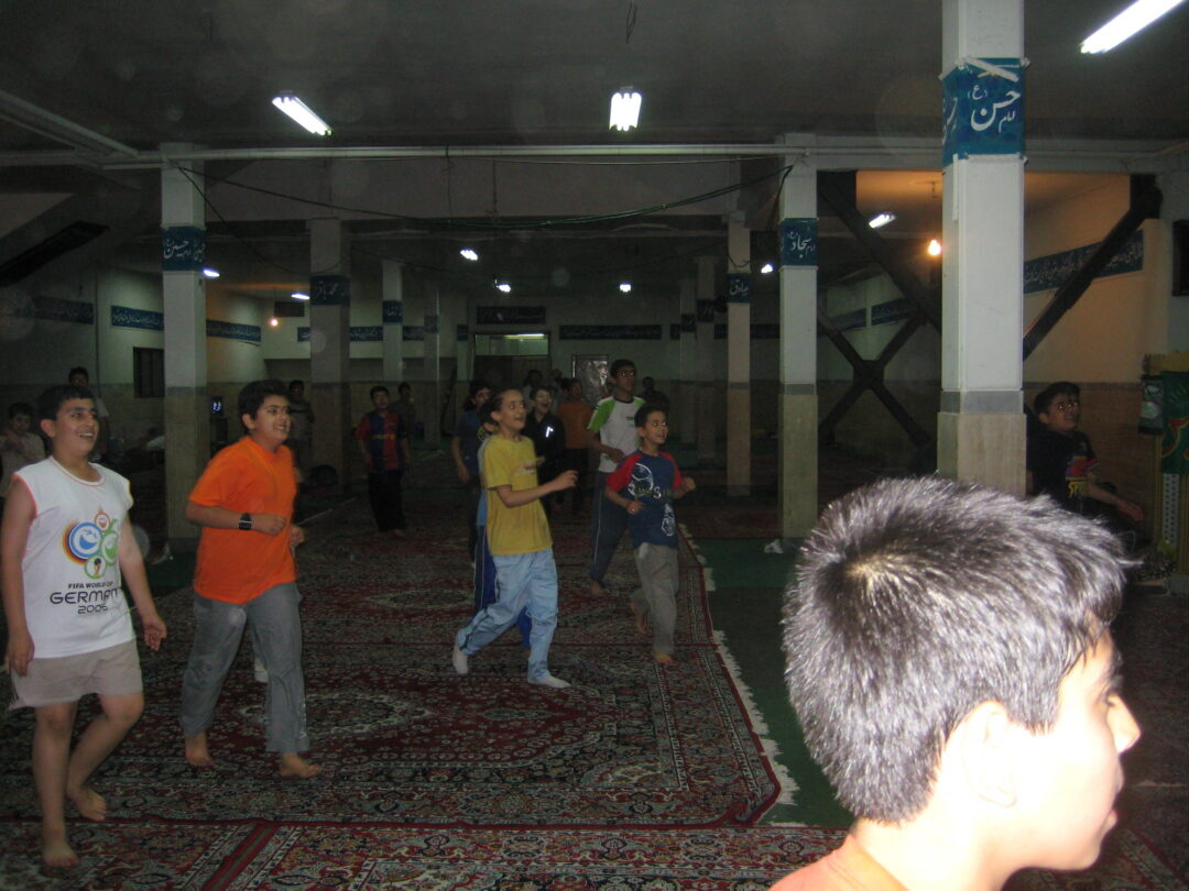 اردوی شبی در مدرسه