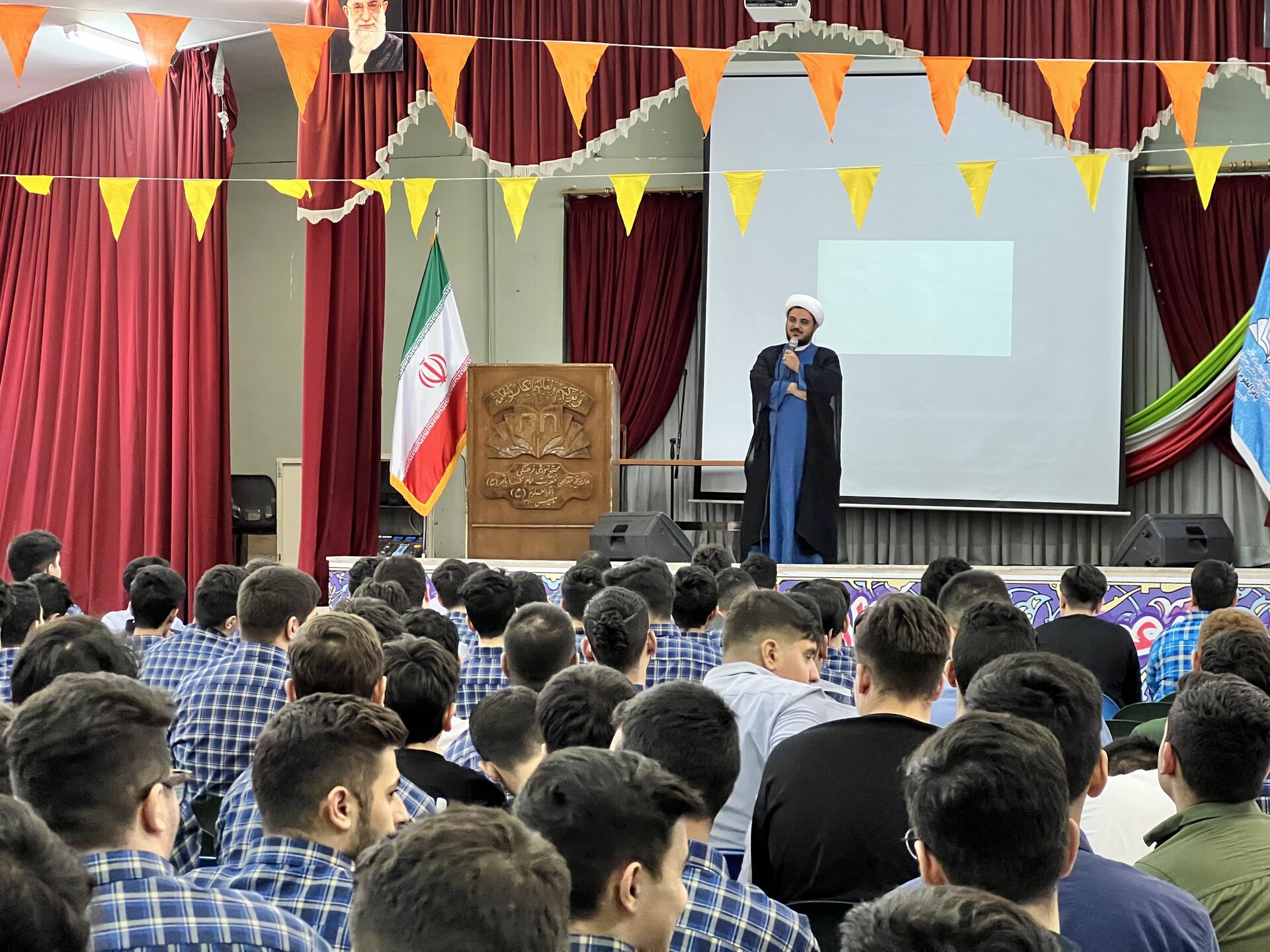 ویژه برنامه بازگشایی مدرسه/مهرماه