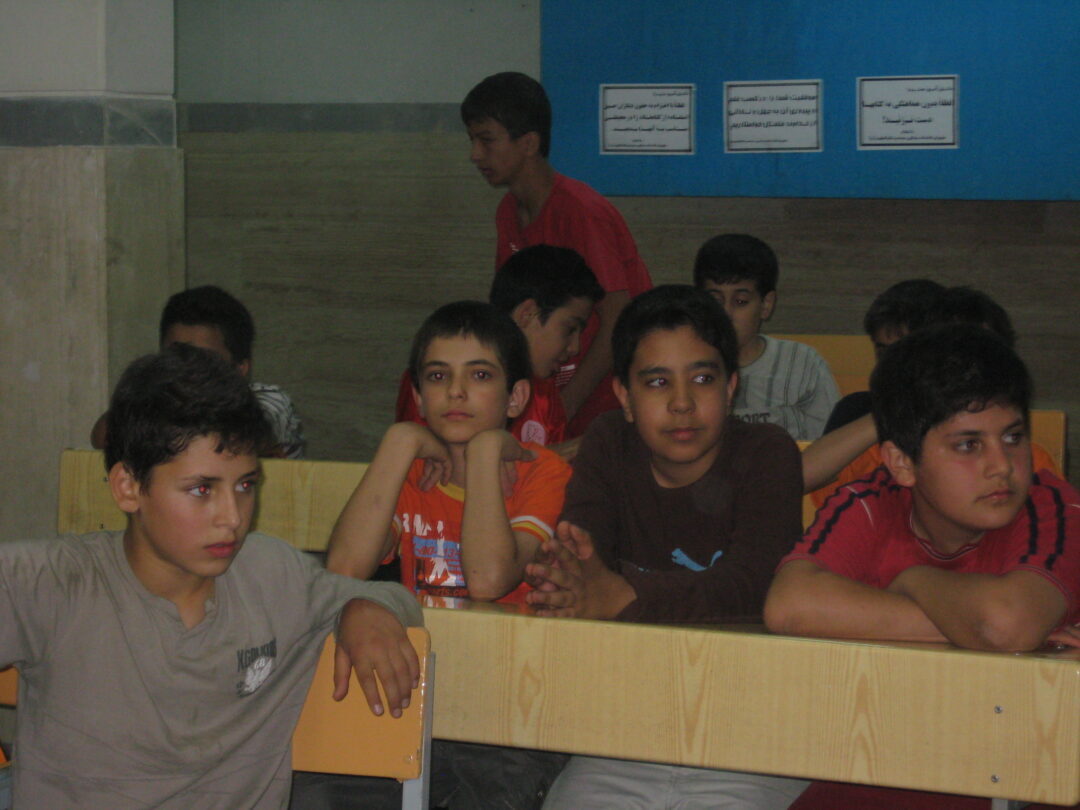 اردوی شبی در مدرسه