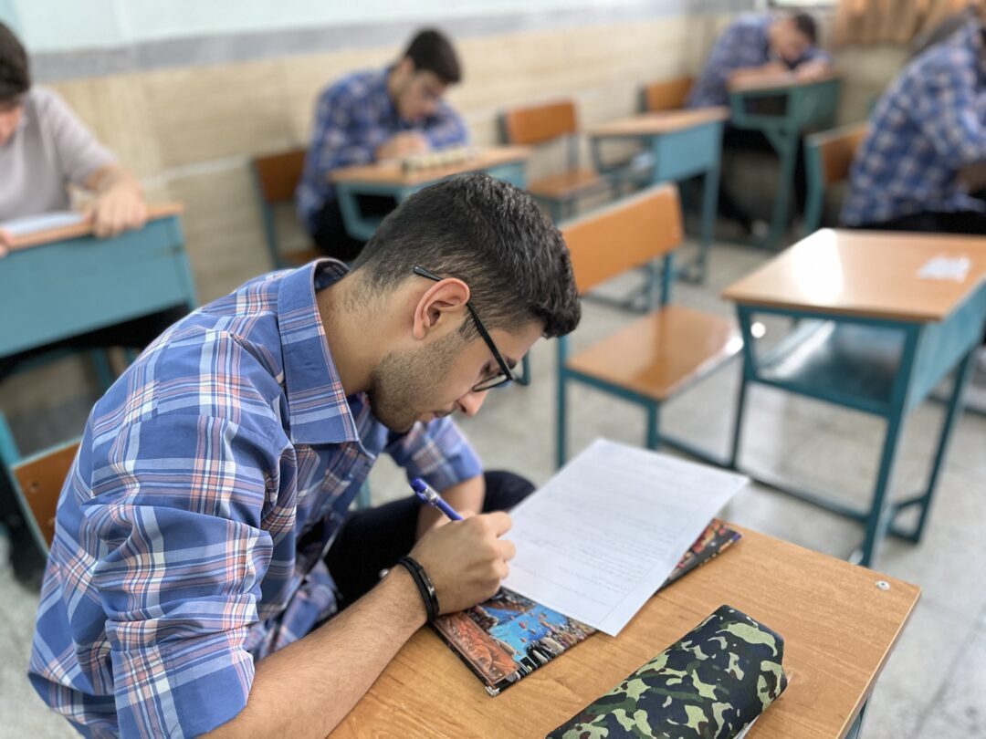 گزارش تصویری آزمون های ترم دوم (پایه دهم)