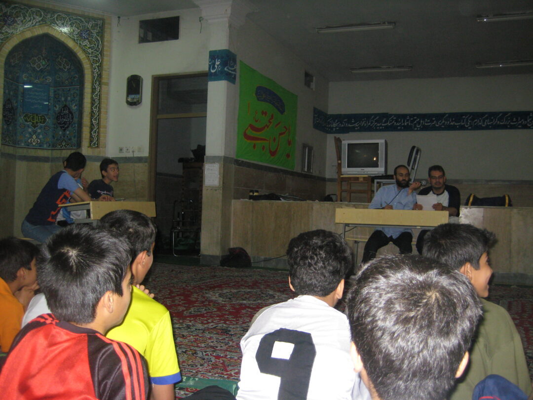 اردوی شبی در مدرسه