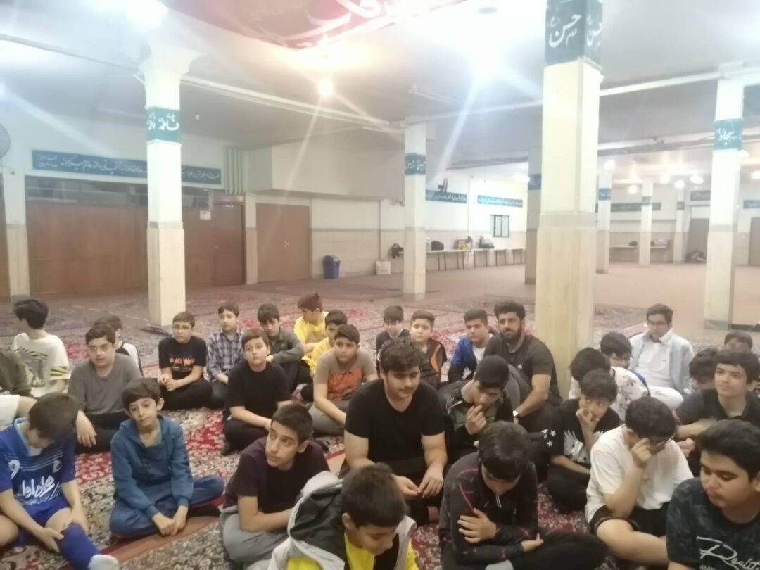 اردوی شبی در مدرسه پایه ۷ بمناسبت نیمه شعبان