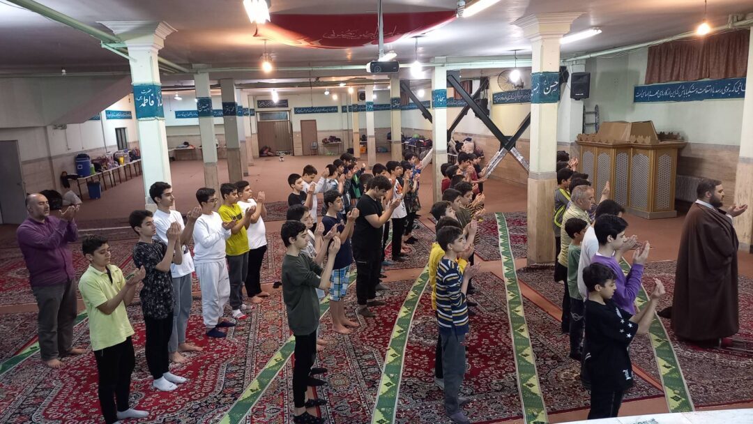 اردوی شبی در مدرسه پایه ۷ بمناسبت نیمه شعبان
