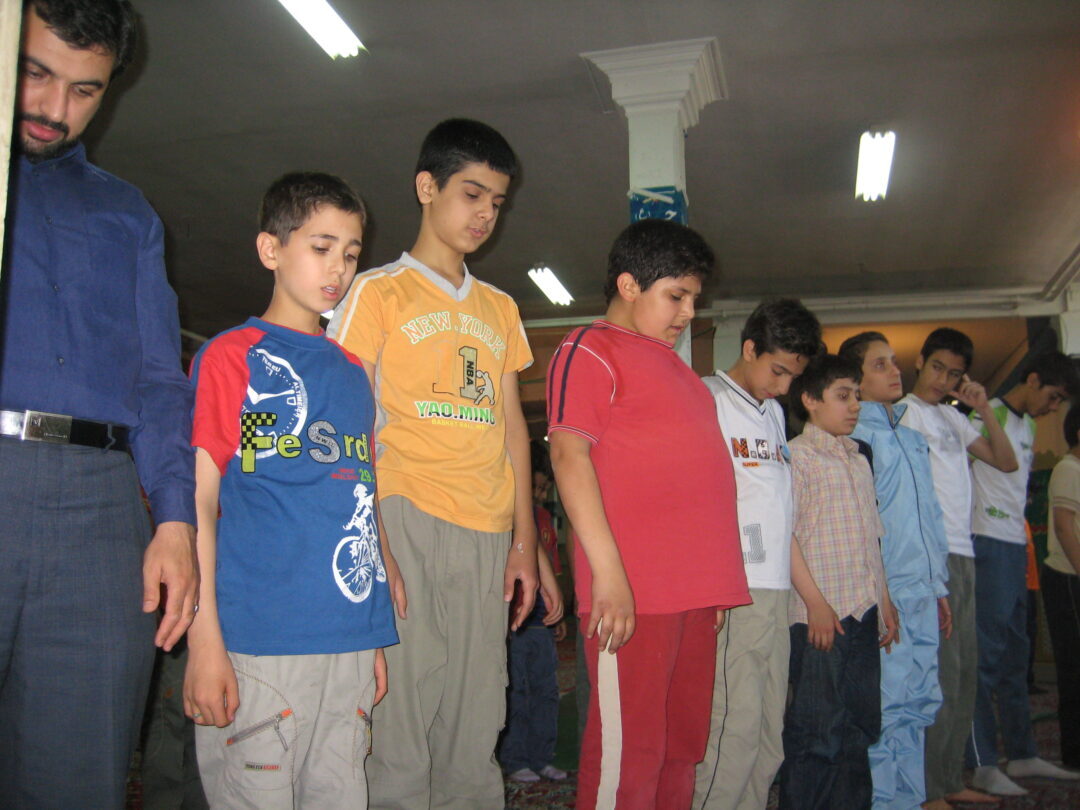 اردوی شبی در مدرسه