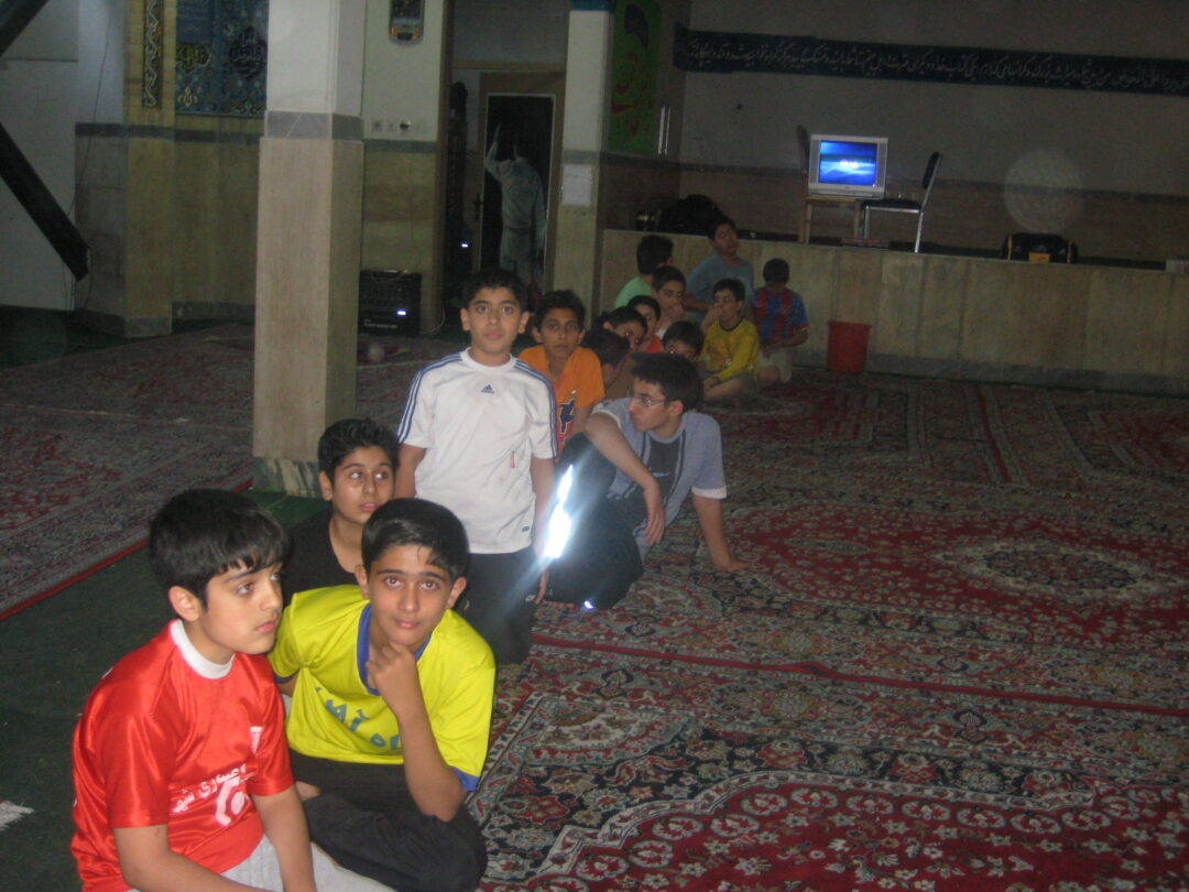 اردوی شبی در مدرسه