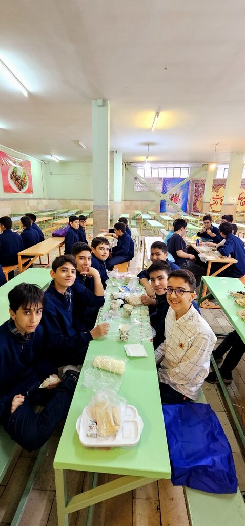 صبحانه همدلی پایه هفتم