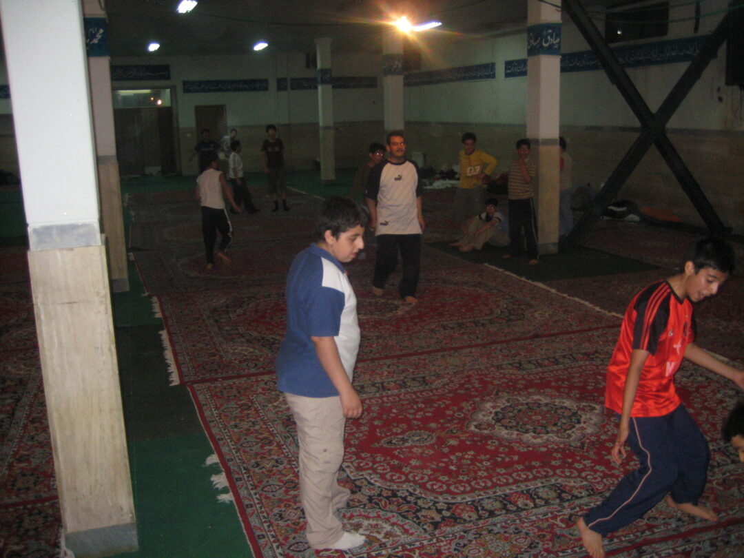 اردوی شبی در مدرسه
