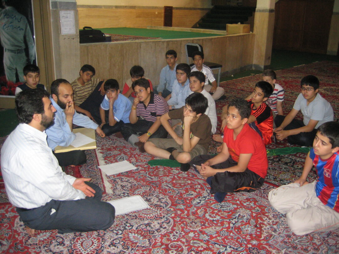 اردوی شبی در مدرسه
