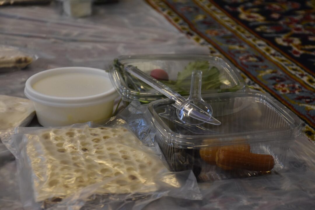 افطار پدر و پسری و شبی در مدرسه هشتم
