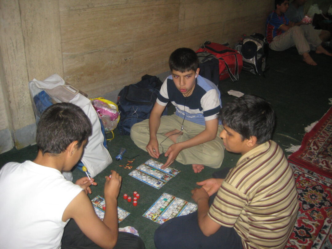 اردوی شبی در مدرسه