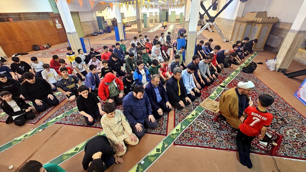 اردوی شبی در مدرسه پایه هفتم