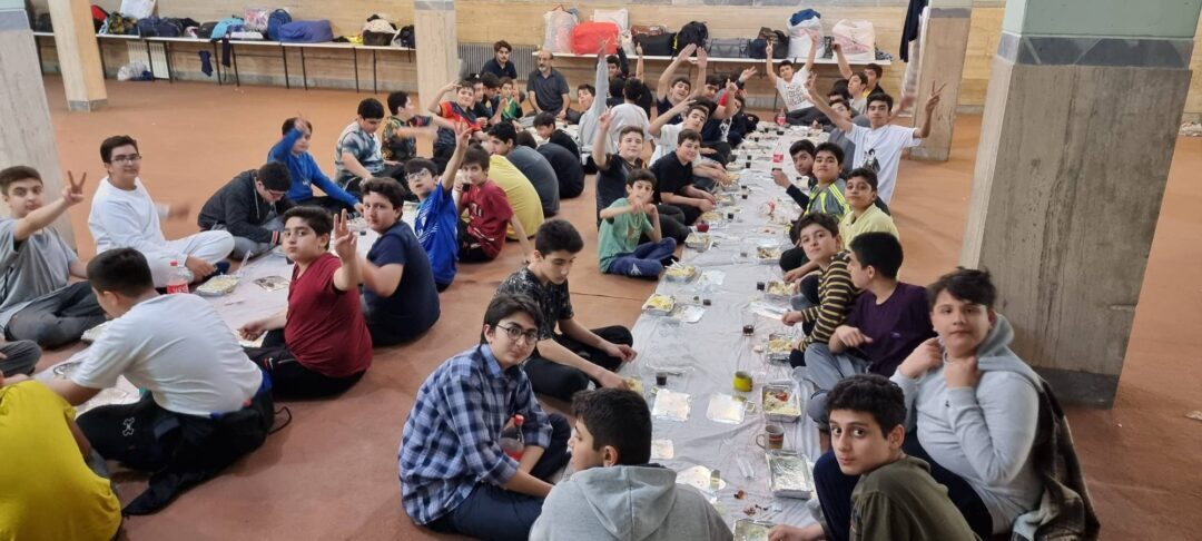 اردوی شبی در مدرسه پایه ۷ بمناسبت نیمه شعبان