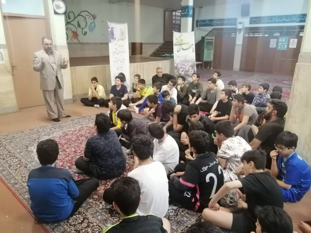 اردوی شبی در مدرسه پایه ۷ بمناسبت نیمه شعبان