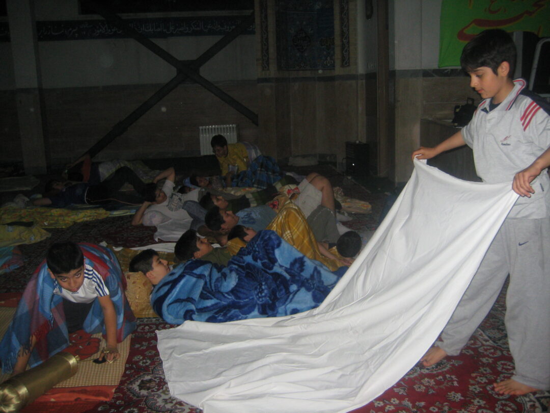 اردوی شبی در مدرسه