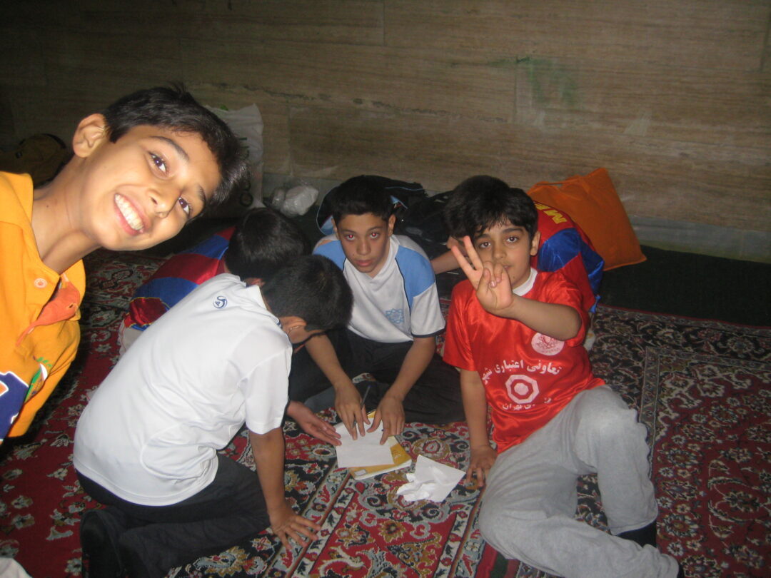 اردوی شبی در مدرسه