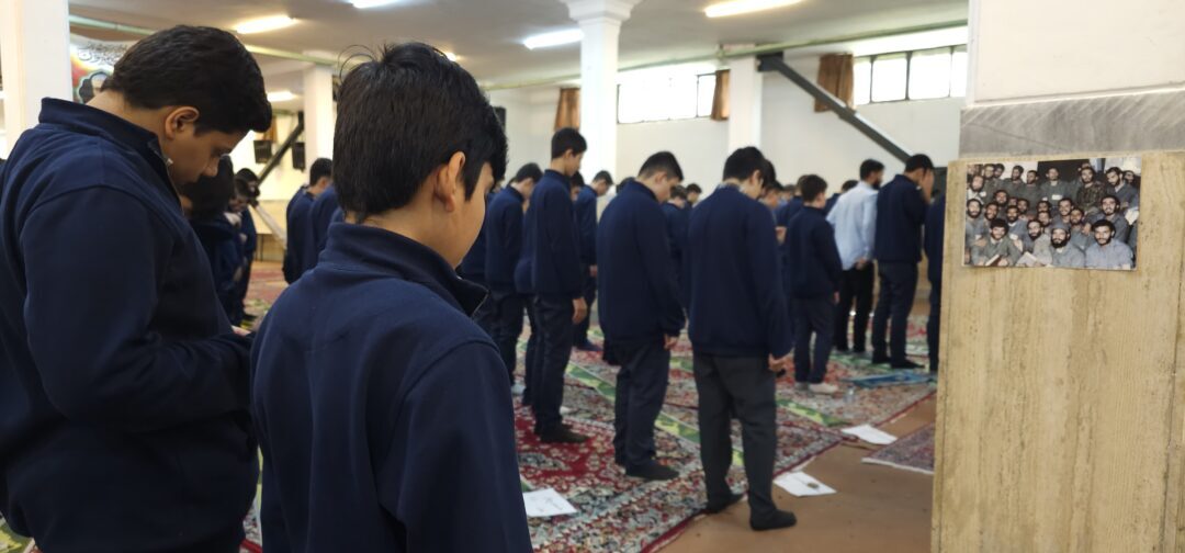 برگزاری نماز جماعت