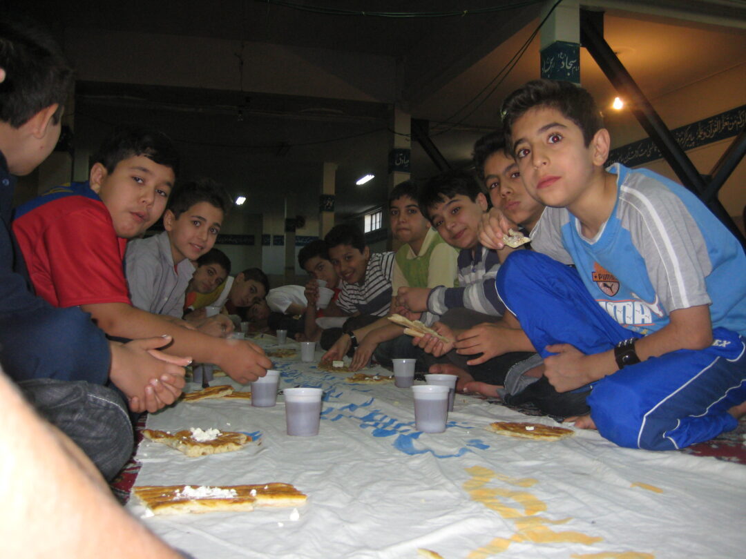 اردوی شبی در مدرسه