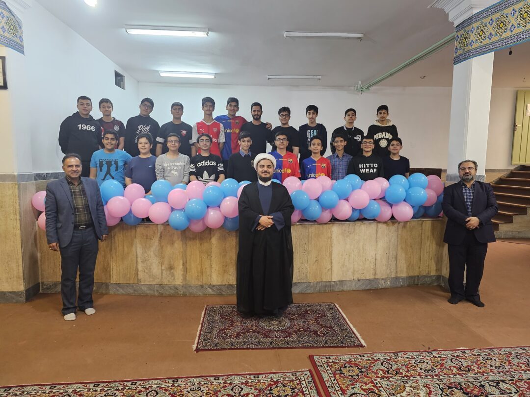 اردوی یک روز در مدرسه پایه نهم