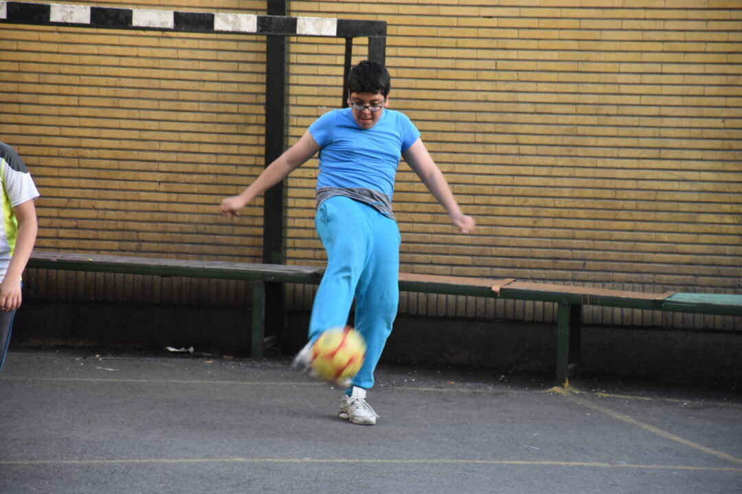 اردوی شبی در مدرسه