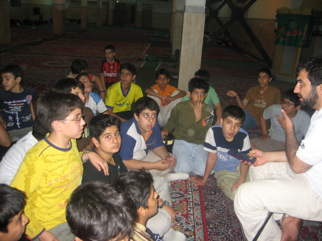 اردوی شبی در مدرسه