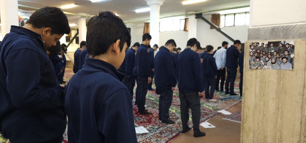 برگزاری نماز جماعت